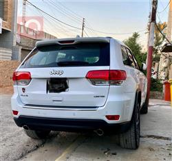 جیپ گراند شیرۆکی